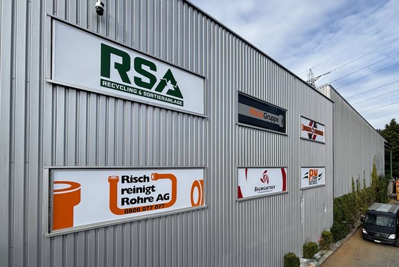 RSA Buchs - Leuchtkasten anstelle von Fenster Fenster, Schaufenster, Acryl