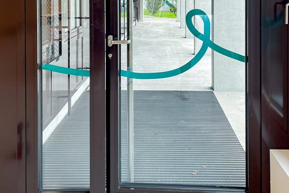 Auflaufschutz an den Türen Zil_10_Türbeschriftung.jpg