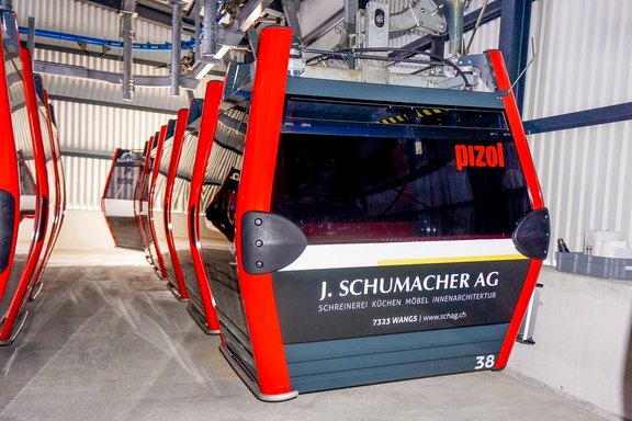 Gondelbeschriftung, Werbung, Berge, 