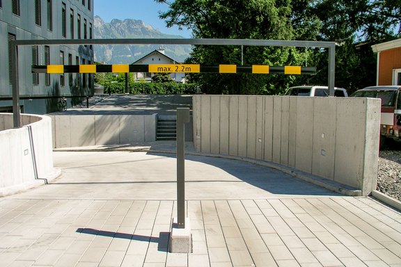 Höhenbegrenzung, Maximale Höhe, Anschrift