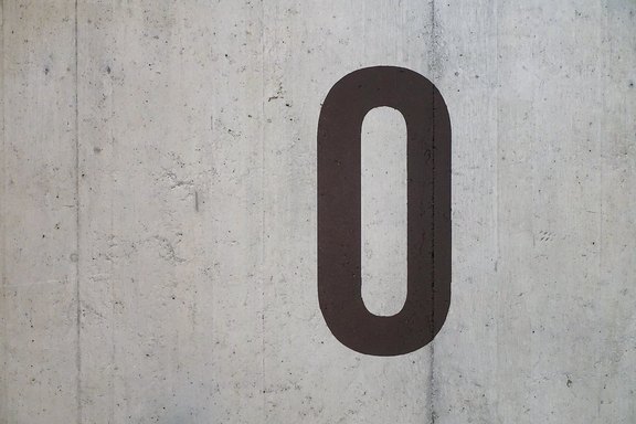 Stockwerk Beschriftung schabloniert Büelriert_Stockwerk_Schablone.jpg