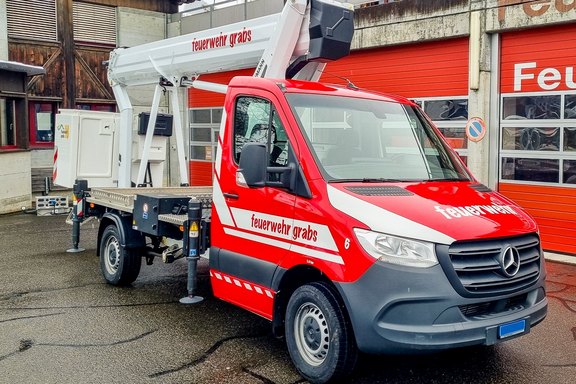 Feuerwehrauto, Beschriftung, Folie, reflektieren