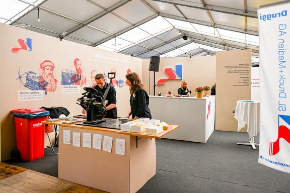 SL_Druck_Siga_26_Messestand.jpg 