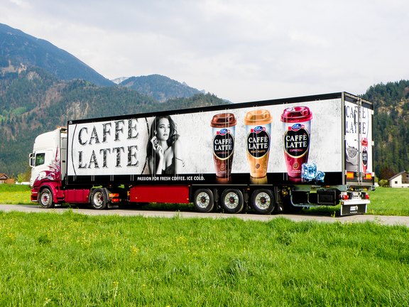 Emmi - LKW Beschriftung LKW-Beschriftung, Grossfahrzeuge, Folie