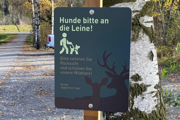 Jagdverein Hinweis Hunde an die Leine