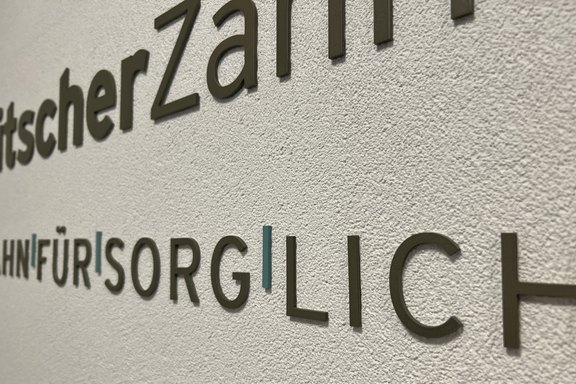 Aluminium Schrift, lackierte Schrift, Buchstaben lackiert