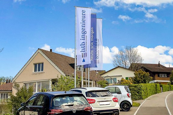 Fahnenmast, Fahnen, bedruck