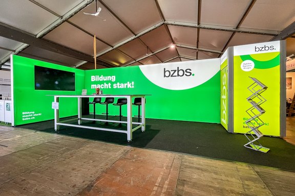 Leuchtender Messestand, Licht, LED