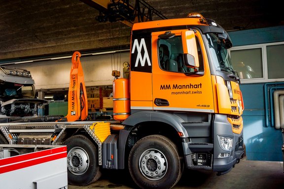 Lastwagenbeschriftung, Folie, Kleber