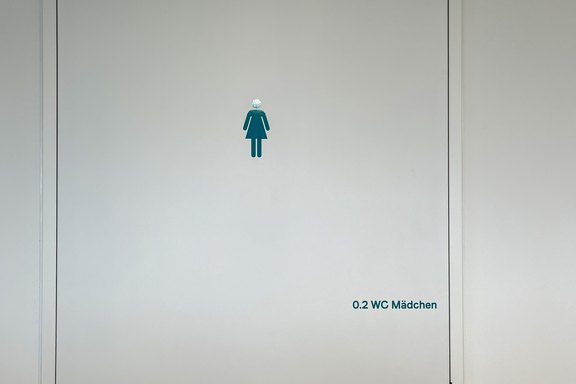 Zil_10_Toilettenbeschriftung.jpg  