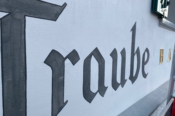 Traditionen, Handlettering, Handschrift, Fassadenwerbung