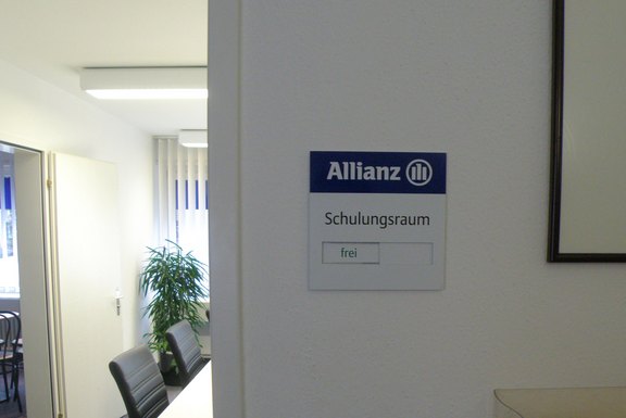 Schild mit Schieber, Frei/besetzt