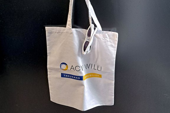 ACV Willi - Stofftasche und Sonnenbrille ACC_Willi_Stoftasche.jpg