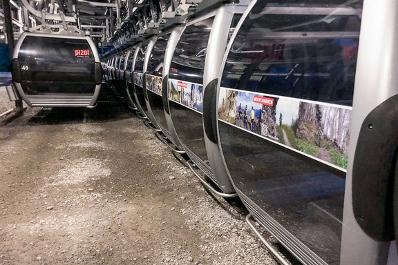 Gondeln, Pizolbahnen, Werbung, Kleber