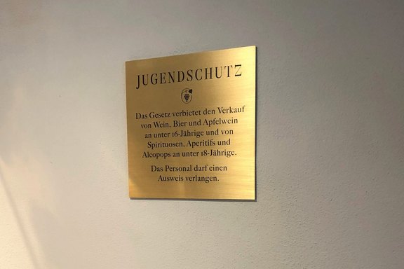 Messing, Schild, gefräst, CNC-Fräse